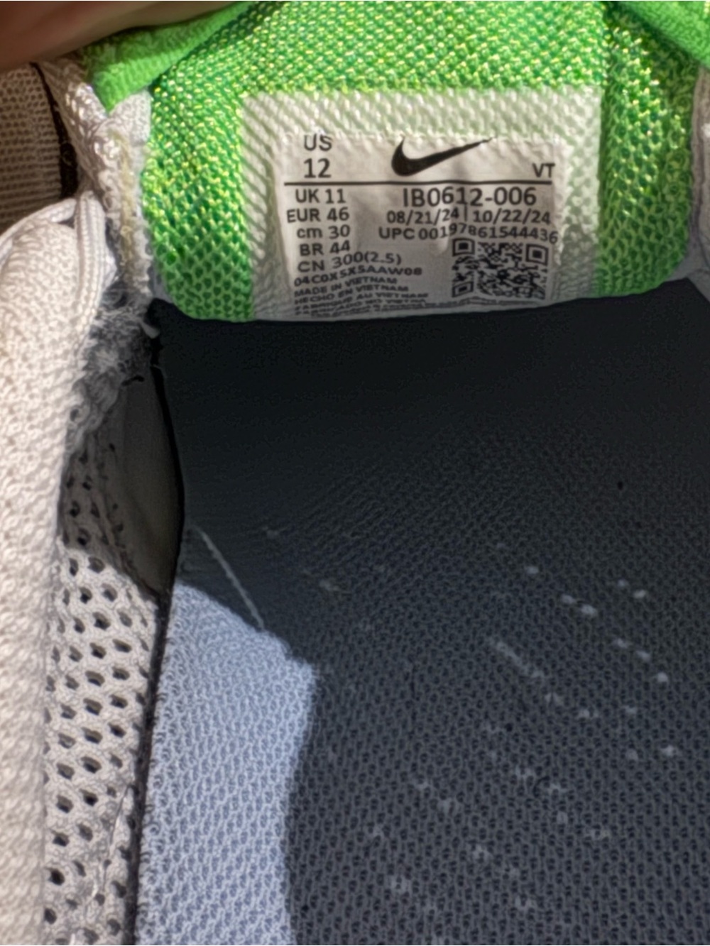 Nike White and Neon Green Men's Running Sneakers Size 12 - Picture 6 of 7